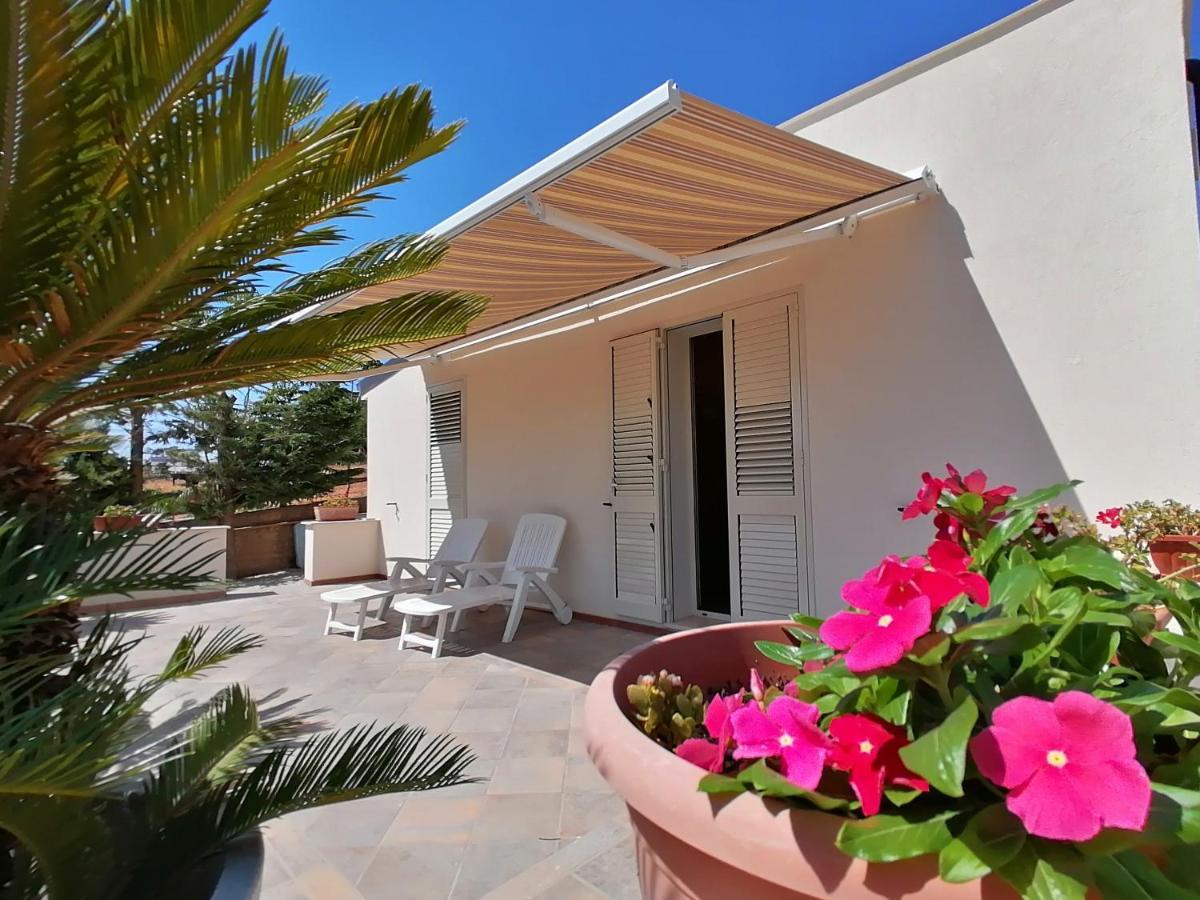 Casa Vacanze Villa Tropia Camastra Exteriör bild