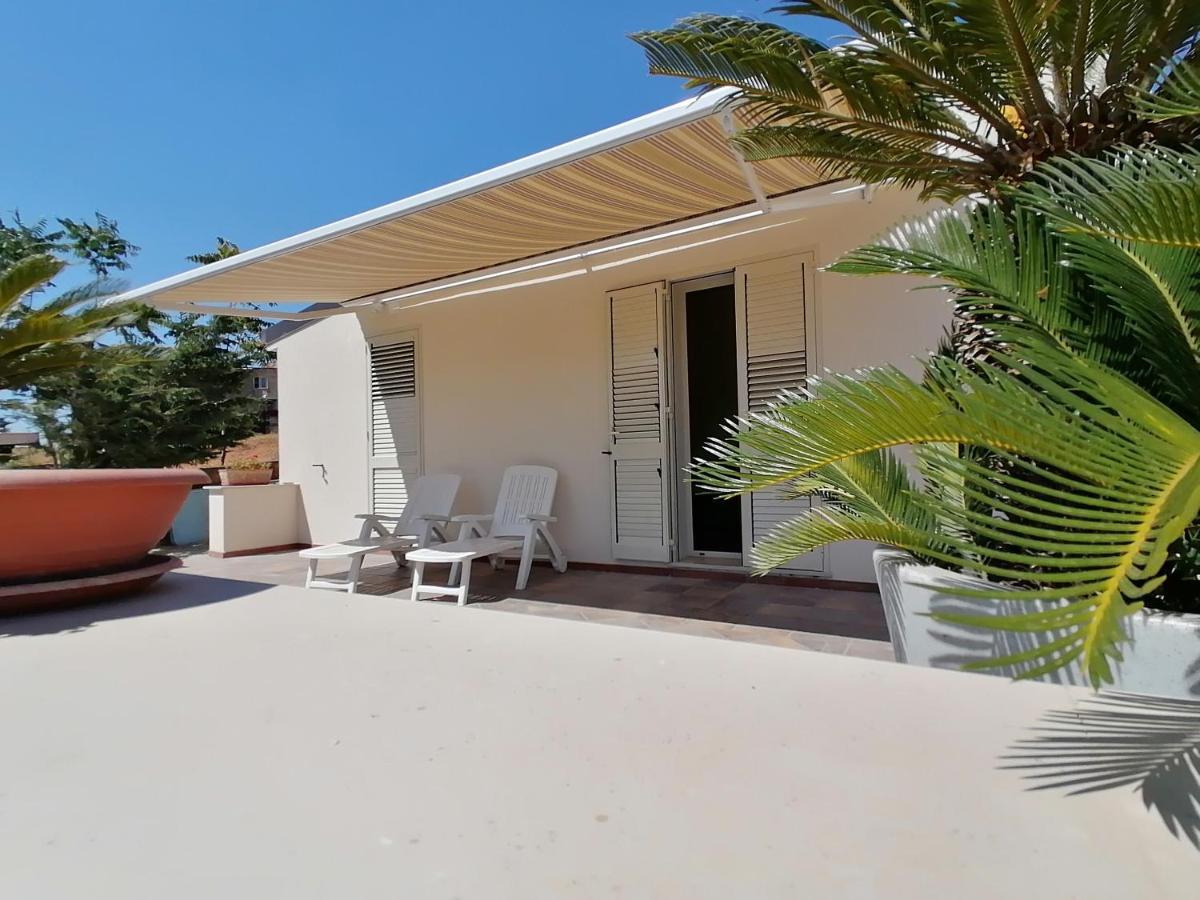 Casa Vacanze Villa Tropia Camastra Exteriör bild