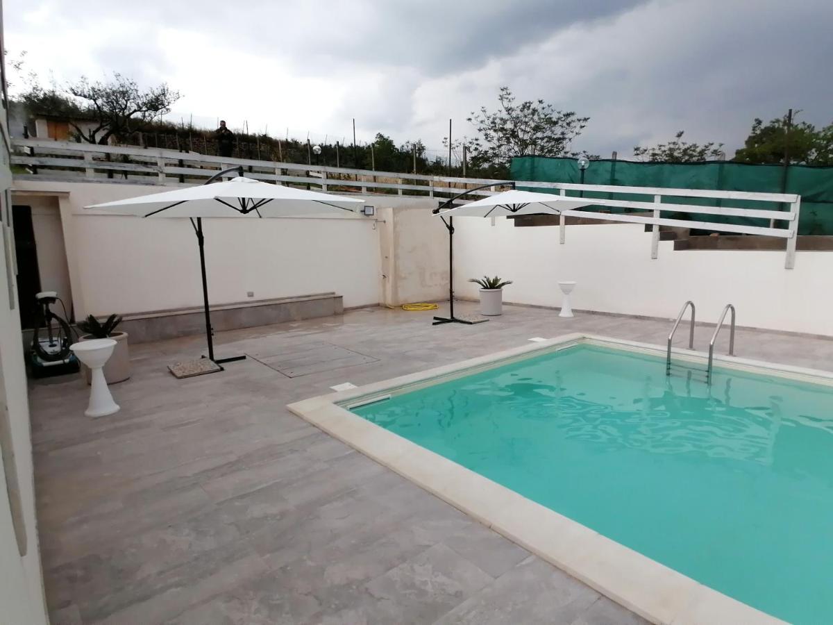 Casa Vacanze Villa Tropia Camastra Exteriör bild