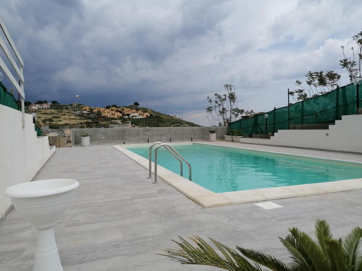 Casa Vacanze Villa Tropia Camastra Exteriör bild