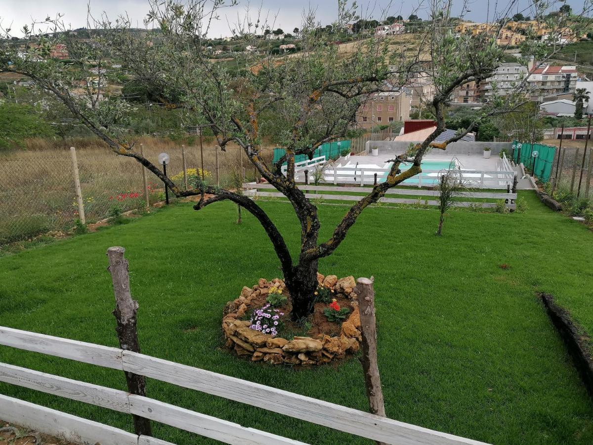 Casa Vacanze Villa Tropia Camastra Exteriör bild
