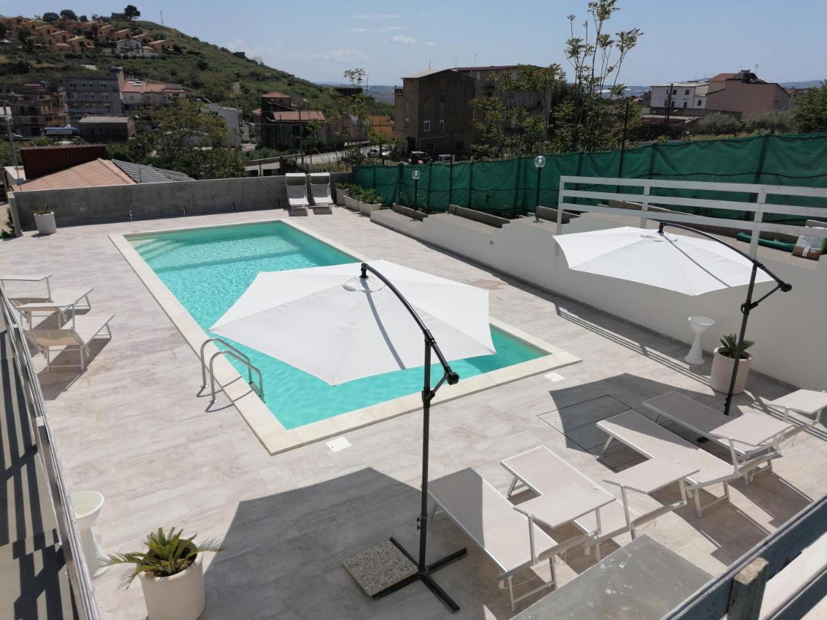 Casa Vacanze Villa Tropia Camastra Exteriör bild
