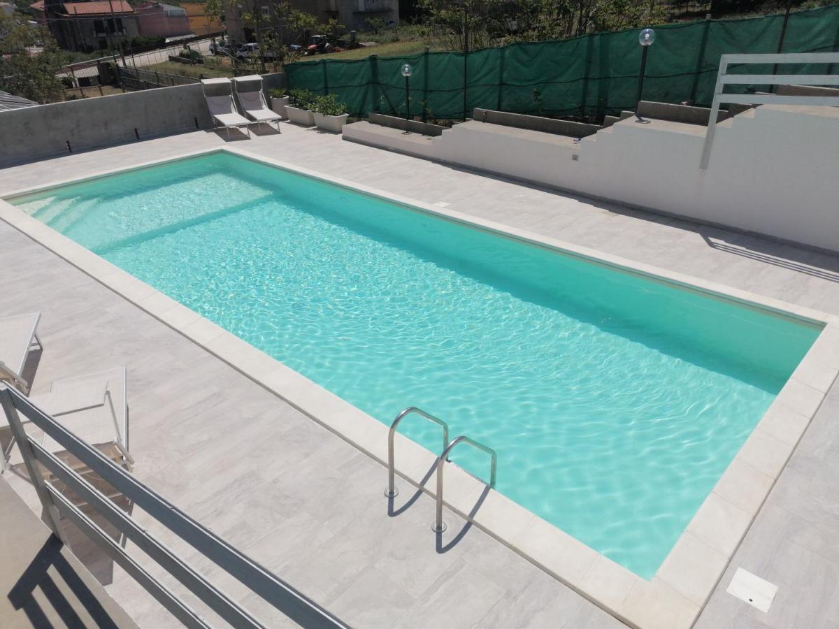 Casa Vacanze Villa Tropia Camastra Exteriör bild